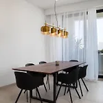 Apartament Modern 1br Spacious With Terrace - Close To St Thomas Bay