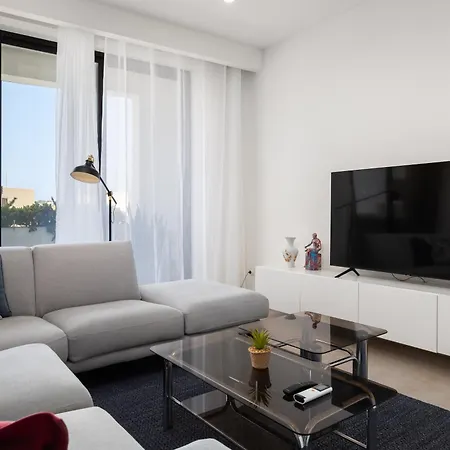 Apartamento Modern 1br Spacious With Terrace - Close To St Thomas Bay *