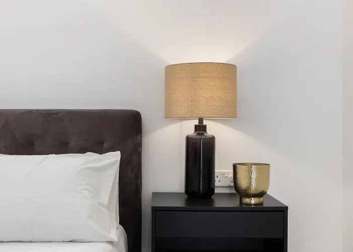 Apartament Modern 1br Spacious With Terrace - Close To St Thomas Bay *