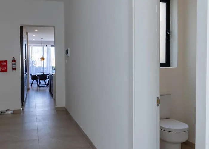 Modern 1br Spacious With Terrace - Close To St Thomas Bay * Marsaskala