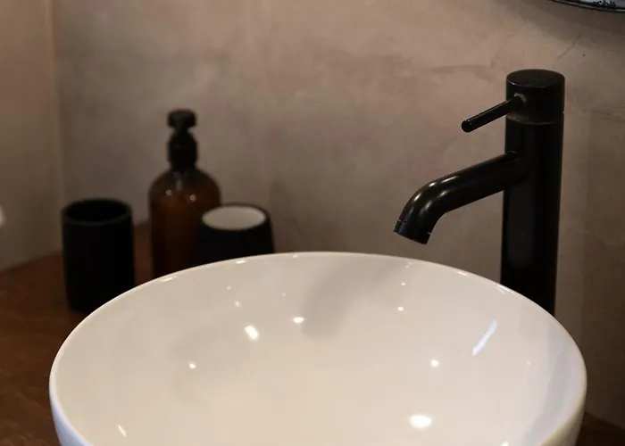 Modern 1br Spacious With Terrace - Close To St Thomas Bay Appartamento